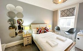 Stay In Hyde Park